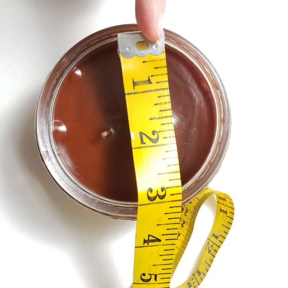 Gold Canyon Applewood Up To 60 Hour Burn Candle - Picture 5 of 6